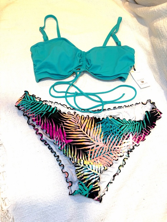 Shade & Shore Other - Shade & Shore Strappy Bandeau Top w/ adj straps & Ruffle Print Bottom - NWT